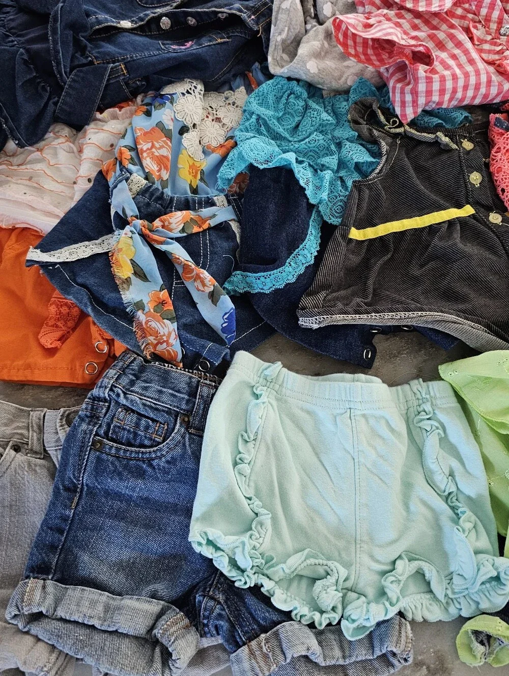 Huge Lot Baby Girl Clothes 12M Summer Outfits Gymboree Carters Romper Short Set
